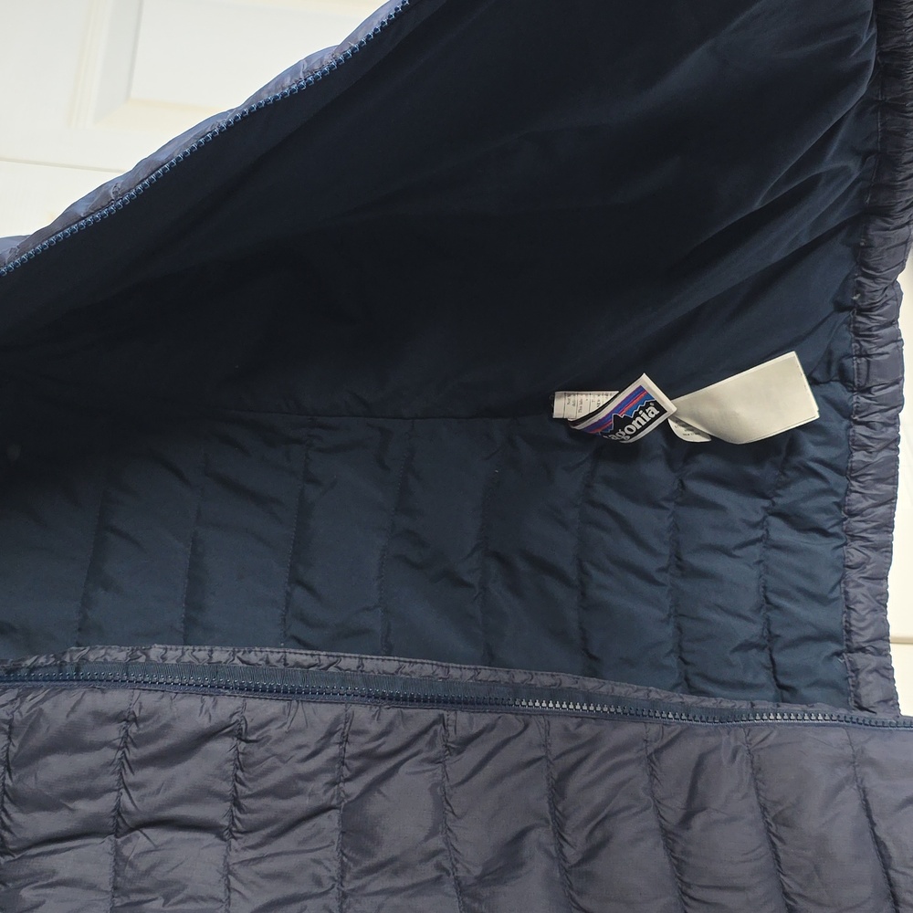 Patagonia Kids Dark Blue Puffer Jacket SIZE XL 14 - Picture 17 of 17